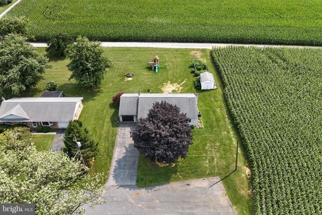 776 SHARON DR, Mount Joy, PA 17552