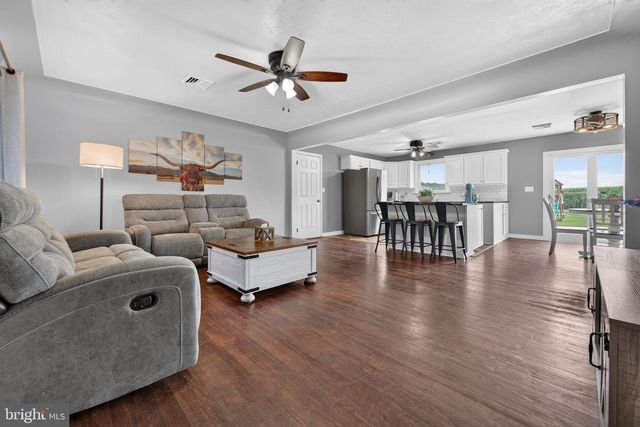 776 SHARON DR, Mount Joy, PA 17552