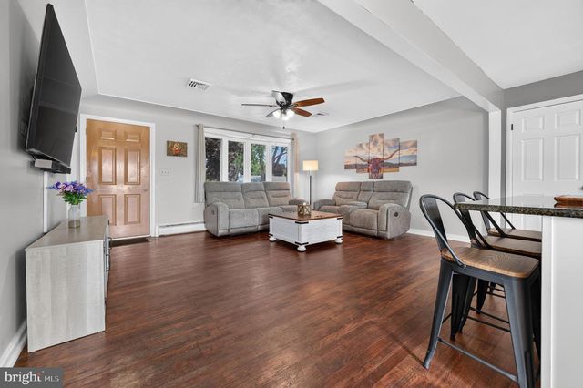 776 SHARON DR, Mount Joy, PA 17552