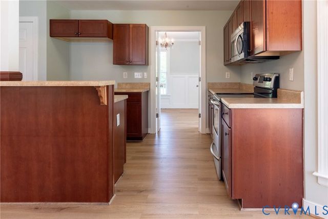 10936 River Rd, Chesterfield, VA 23838