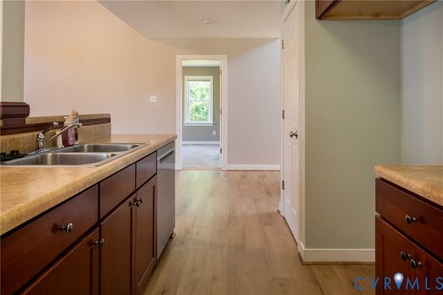 10936 River Rd, Chesterfield, VA 23838