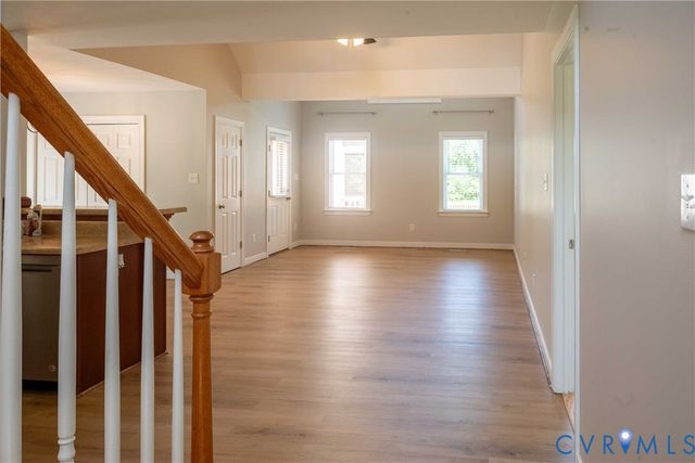 10936 River Rd, Chesterfield, VA 23838