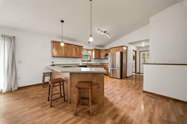 913 Bridgewater Avenue, Chippewa Falls, WI 54729