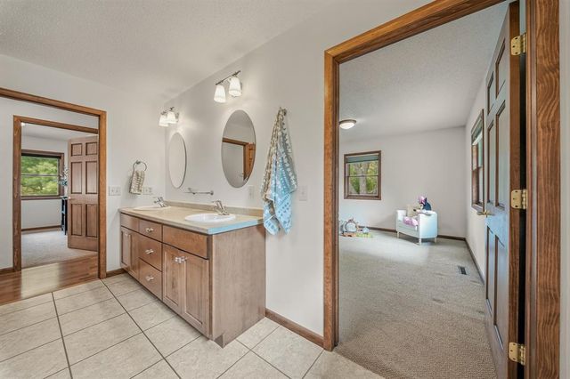 913 Bridgewater Avenue, Chippewa Falls, WI 54729