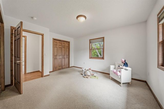 913 Bridgewater Avenue, Chippewa Falls, WI 54729