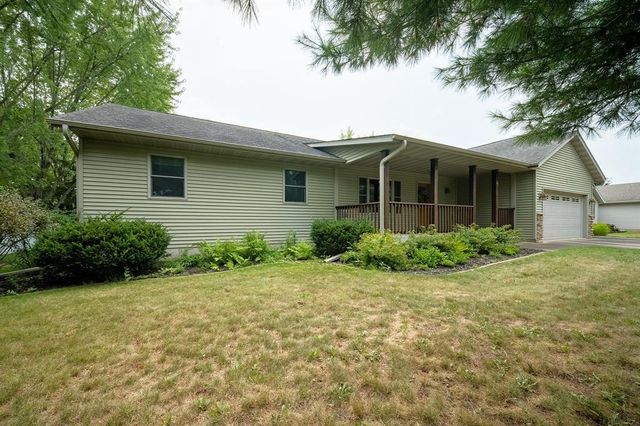 913 Bridgewater Avenue, Chippewa Falls, WI 54729