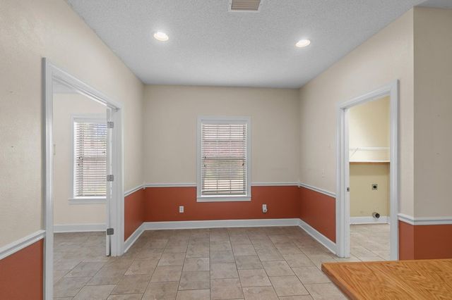 131 Lakeside Drive, Dothan, AL 36301