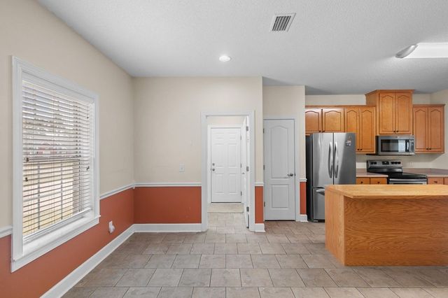 131 Lakeside Drive, Dothan, AL 36301