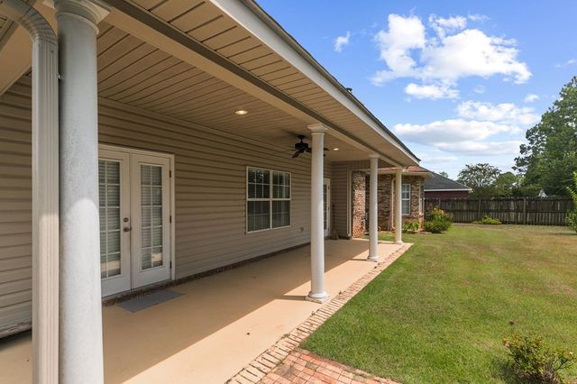 131 Lakeside Drive, Dothan, AL 36301