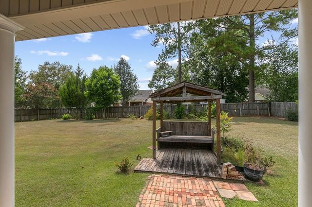 131 Lakeside Drive, Dothan, AL 36301