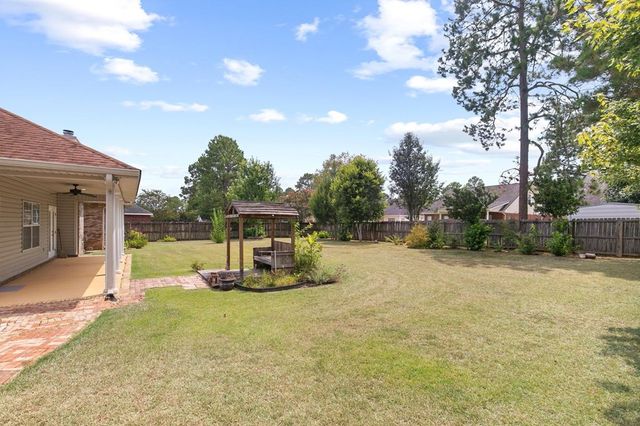 131 Lakeside Drive, Dothan, AL 36301