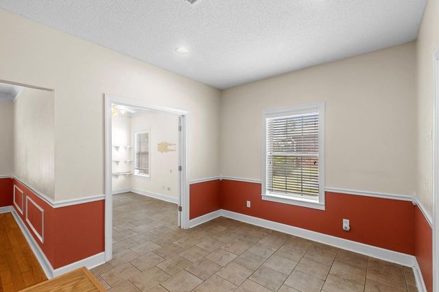 131 Lakeside Drive, Dothan, AL 36301