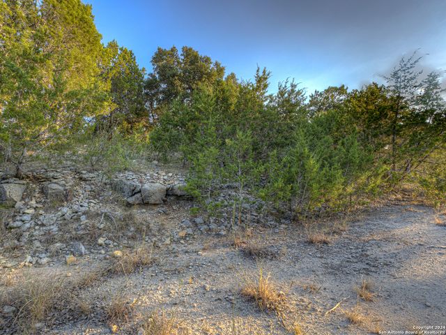 198 SITTING BULL TRL, Canyon Lake, TX 78133