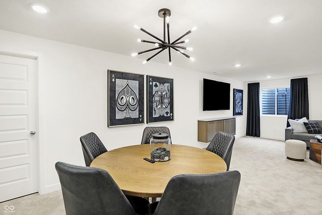 2426 Red Squirrel Way, Zionsville, IN 46077