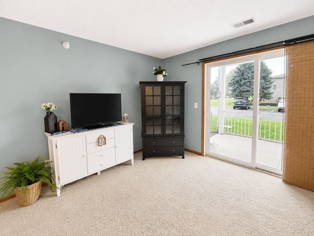 875 Bahls Drive 107, Hastings, MN 55033 — photo 4