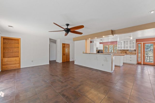 7259 White Oak Ln, Browns Valley, CA 95918