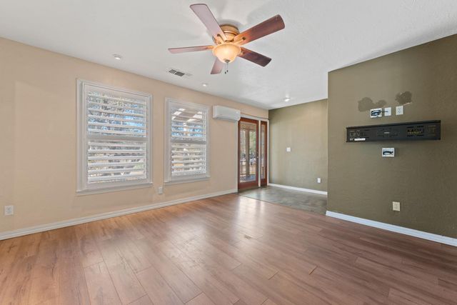 7259 White Oak Ln, Browns Valley, CA 95918