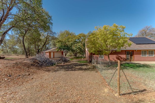 7259 White Oak Ln, Browns Valley, CA 95918