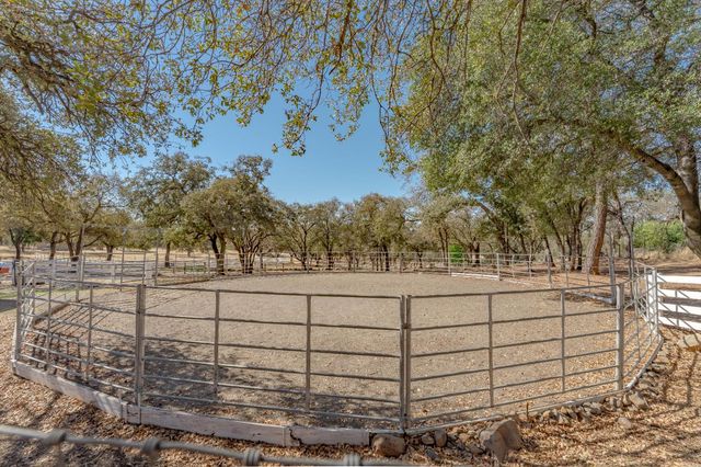 7259 White Oak Ln, Browns Valley, CA 95918