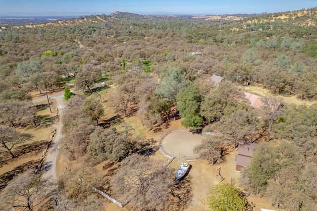 7259 White Oak Ln, Browns Valley, CA 95918