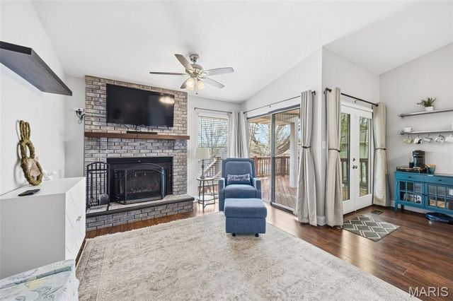 7207 Tall Oak Court, St Louis, MO 63129