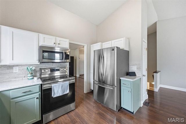 7207 Tall Oak Court, St Louis, MO 63129