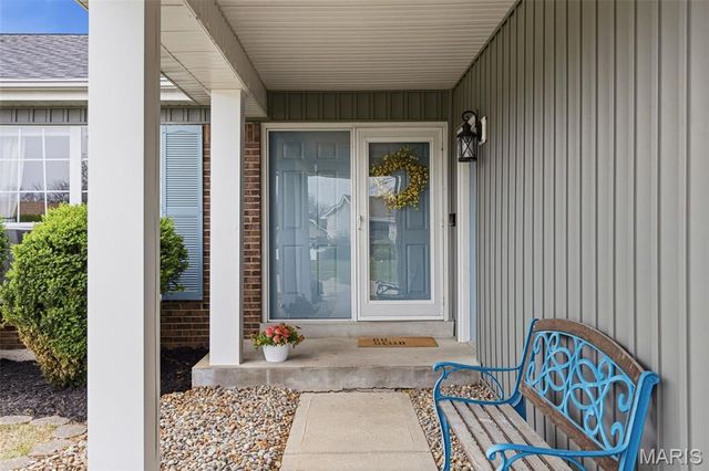 7207 Tall Oak Court, St Louis, MO 63129