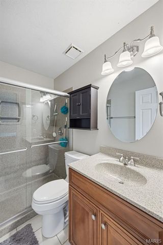 7207 Tall Oak Court, St Louis, MO 63129