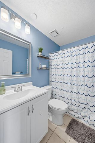 7207 Tall Oak Court, St Louis, MO 63129