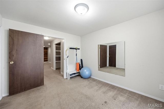 7207 Tall Oak Court, St Louis, MO 63129