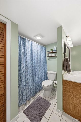 7207 Tall Oak Court, St Louis, MO 63129