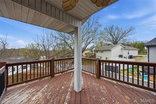 7207 Tall Oak Court, St Louis, MO 63129