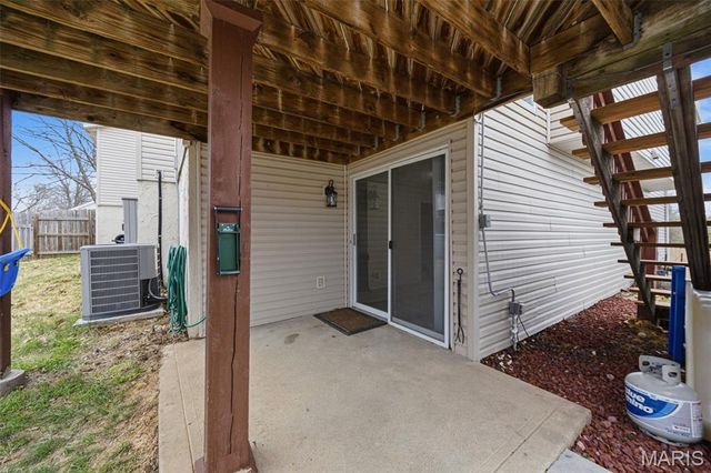 7207 Tall Oak Court, St Louis, MO 63129