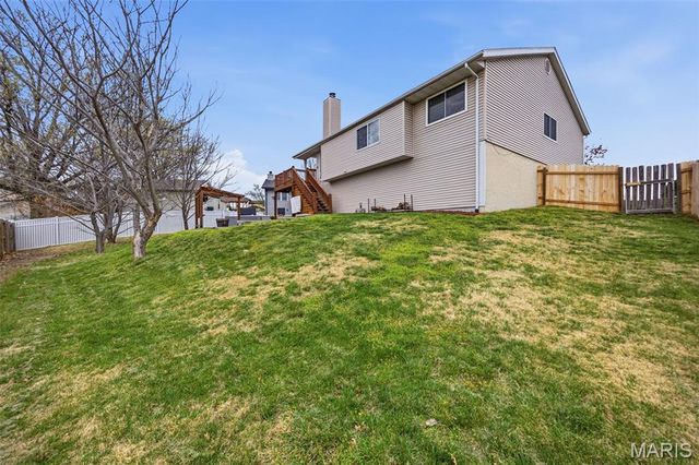 7207 Tall Oak Court, St Louis, MO 63129