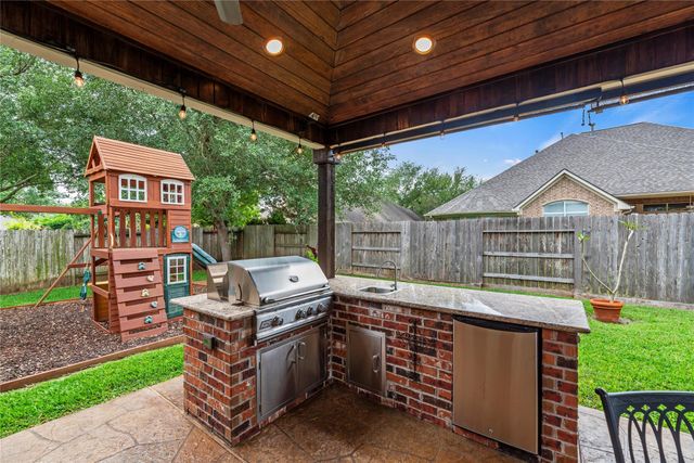 8610 Bering Chase Way, Richmond, TX 77406