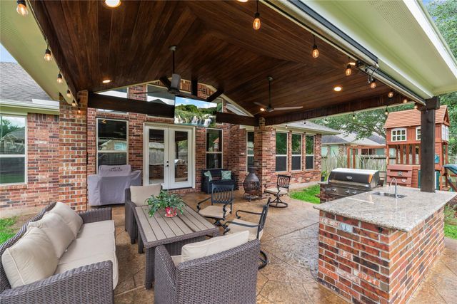 8610 Bering Chase Way, Richmond, TX 77406