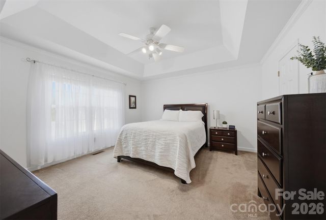 1636 Mayfair Drive, Conover, NC 28613