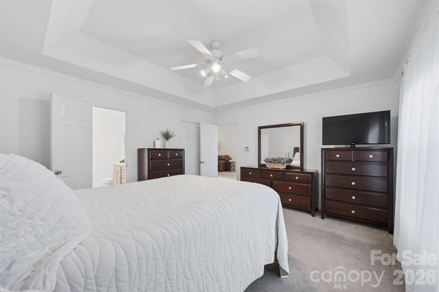 1636 Mayfair Drive, Conover, NC 28613