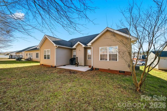 1636 Mayfair Drive, Conover, NC 28613