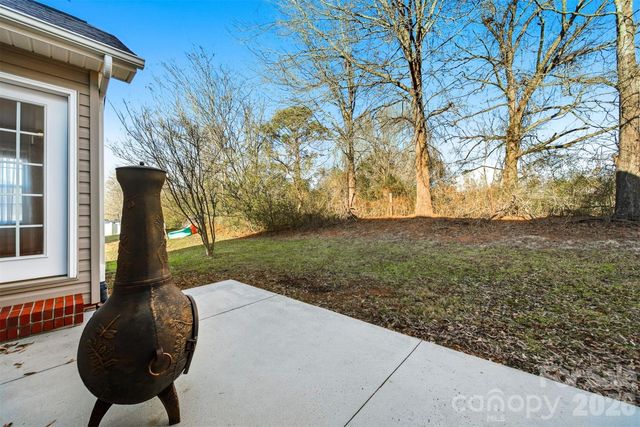 1636 Mayfair Drive, Conover, NC 28613