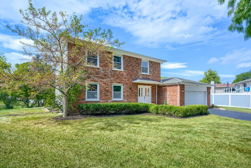 4170 Ludington Court, Hoffman Estates, IL 60192 — exterior