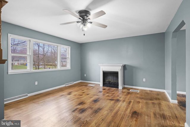 9445 MARSHALL CORNER RD, Pomfret, MD 20675