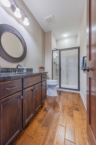 16899 E Lake Drive, Lakeville, MN 55044