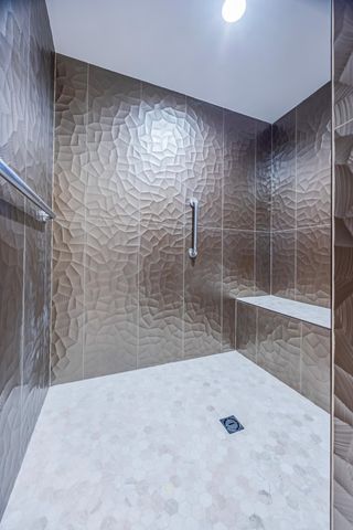 16899 E Lake Drive, Lakeville, MN 55044