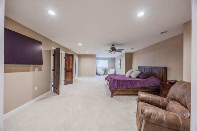 16899 E Lake Drive, Lakeville, MN 55044