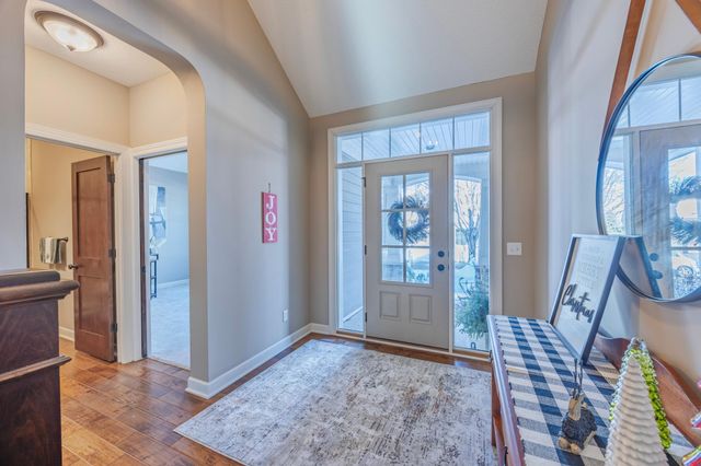 16899 E Lake Drive, Lakeville, MN 55044