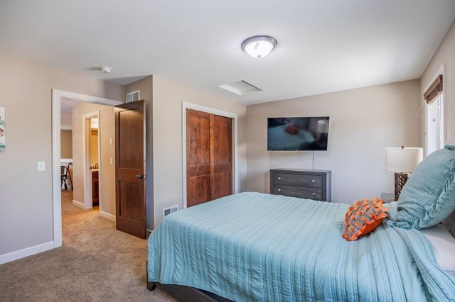 16899 E Lake Drive, Lakeville, MN 55044