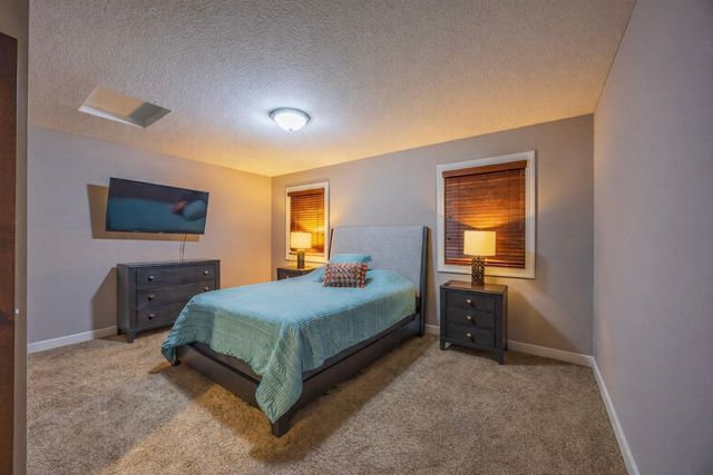 16899 E Lake Drive, Lakeville, MN 55044