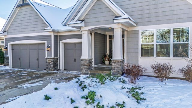 16899 E Lake Drive, Lakeville, MN 55044