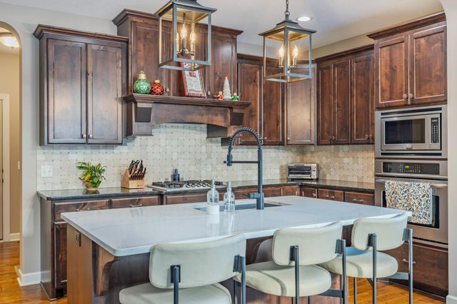 16899 E Lake Drive, Lakeville, MN 55044